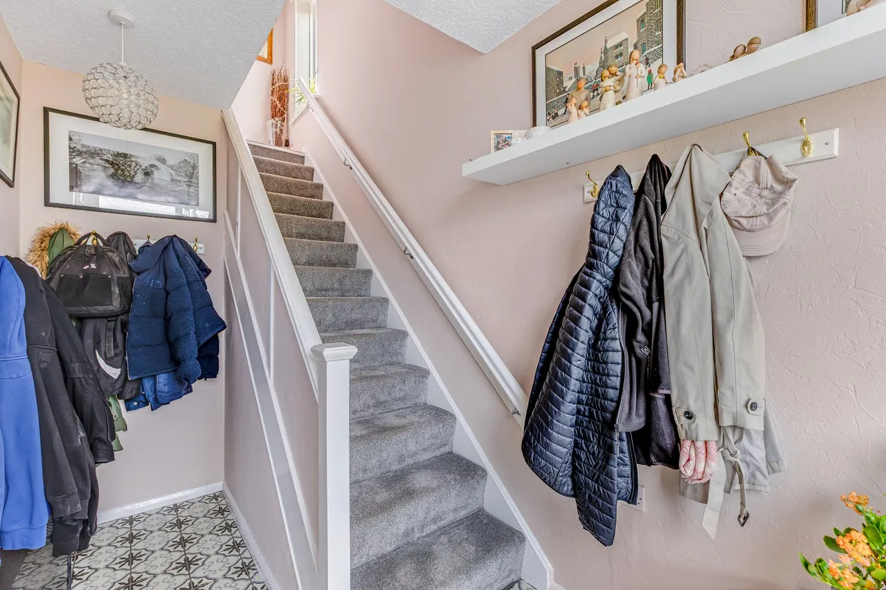 Grange Close, Ilkley, LS29, photo 10