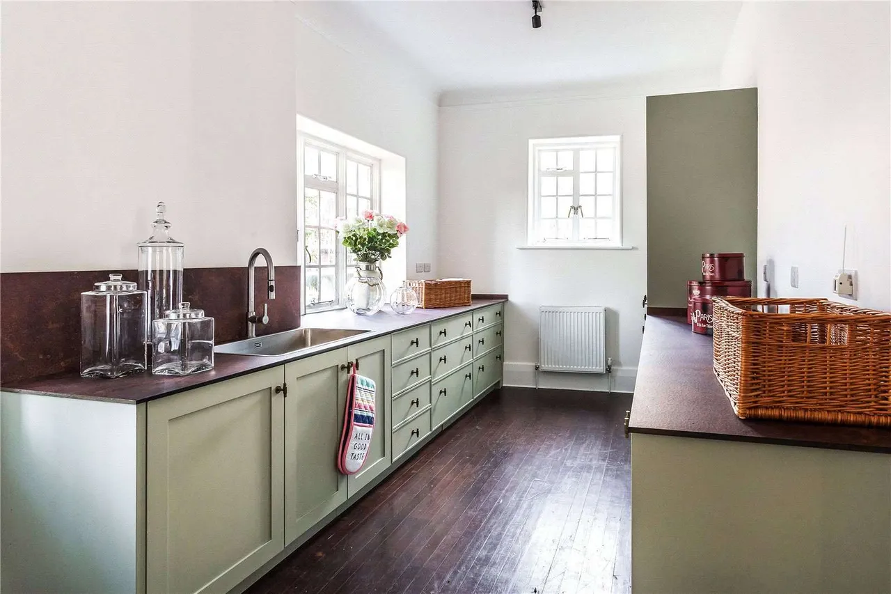 Andwell, Hook, Hampshire, RG27 9PA, photo 7