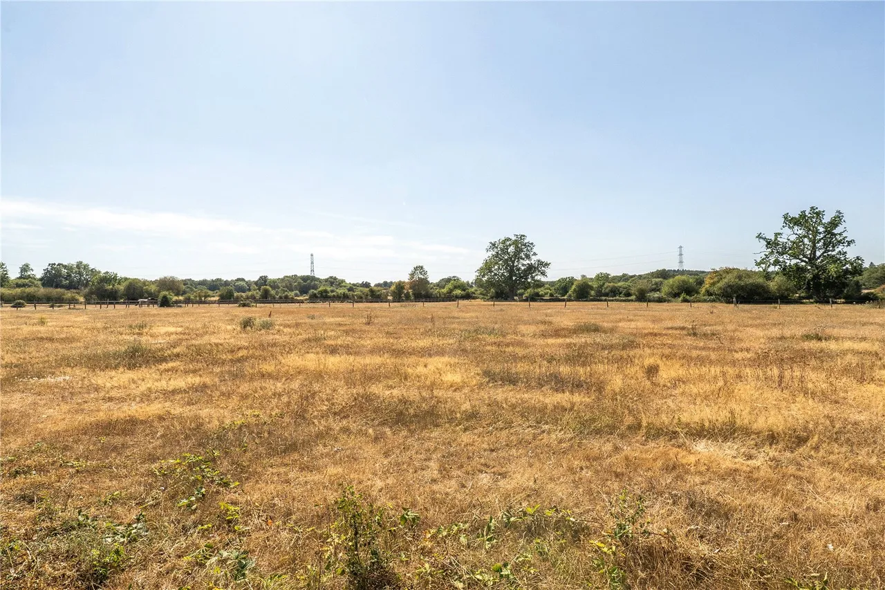 The Hurst, Winchfield, Hook, Hampshire, RG27 8DE, photo 16