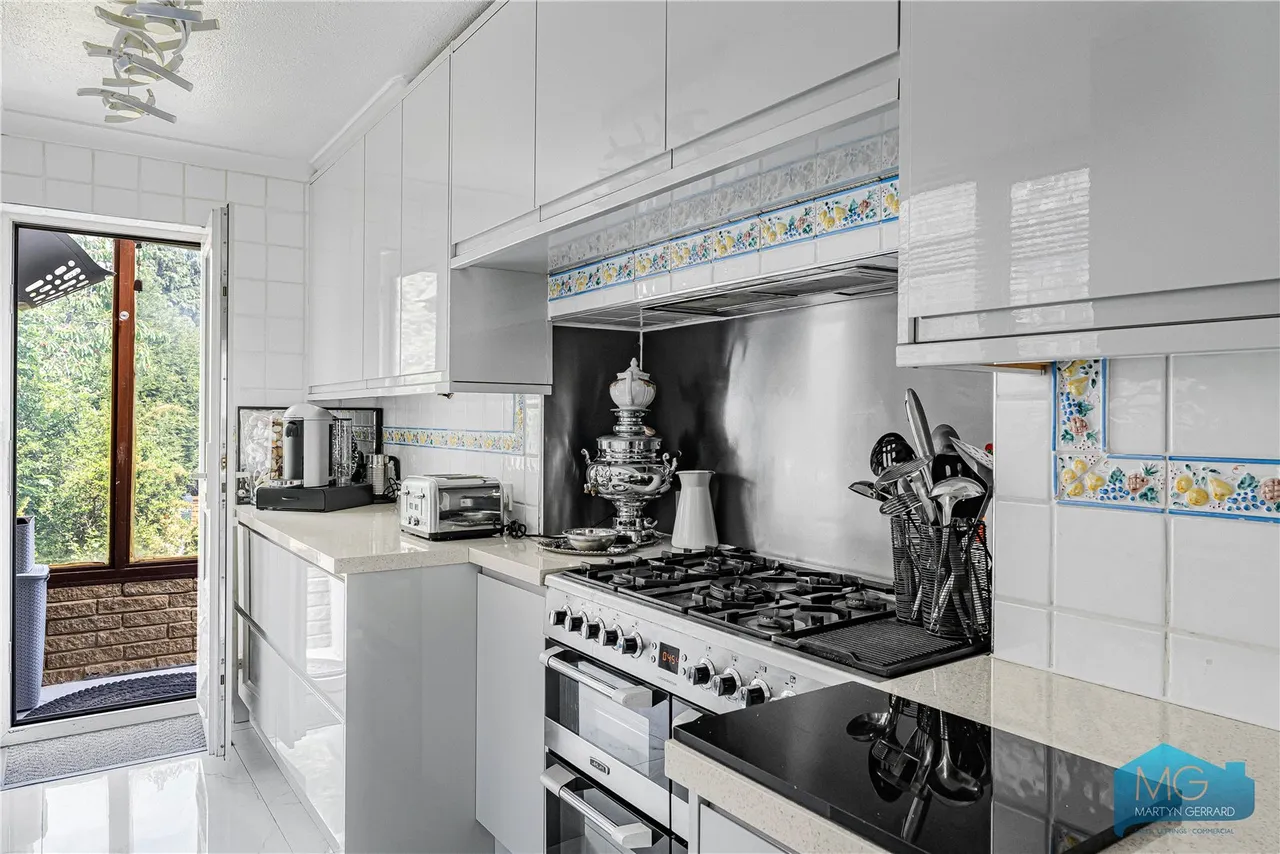 Dalmeny Road, New Barnet, EN5, photo 6