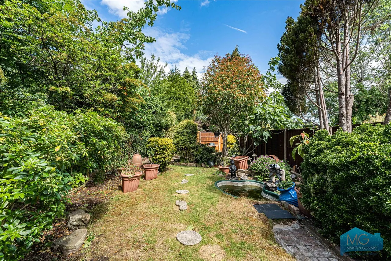 Dalmeny Road, New Barnet, EN5, photo 24