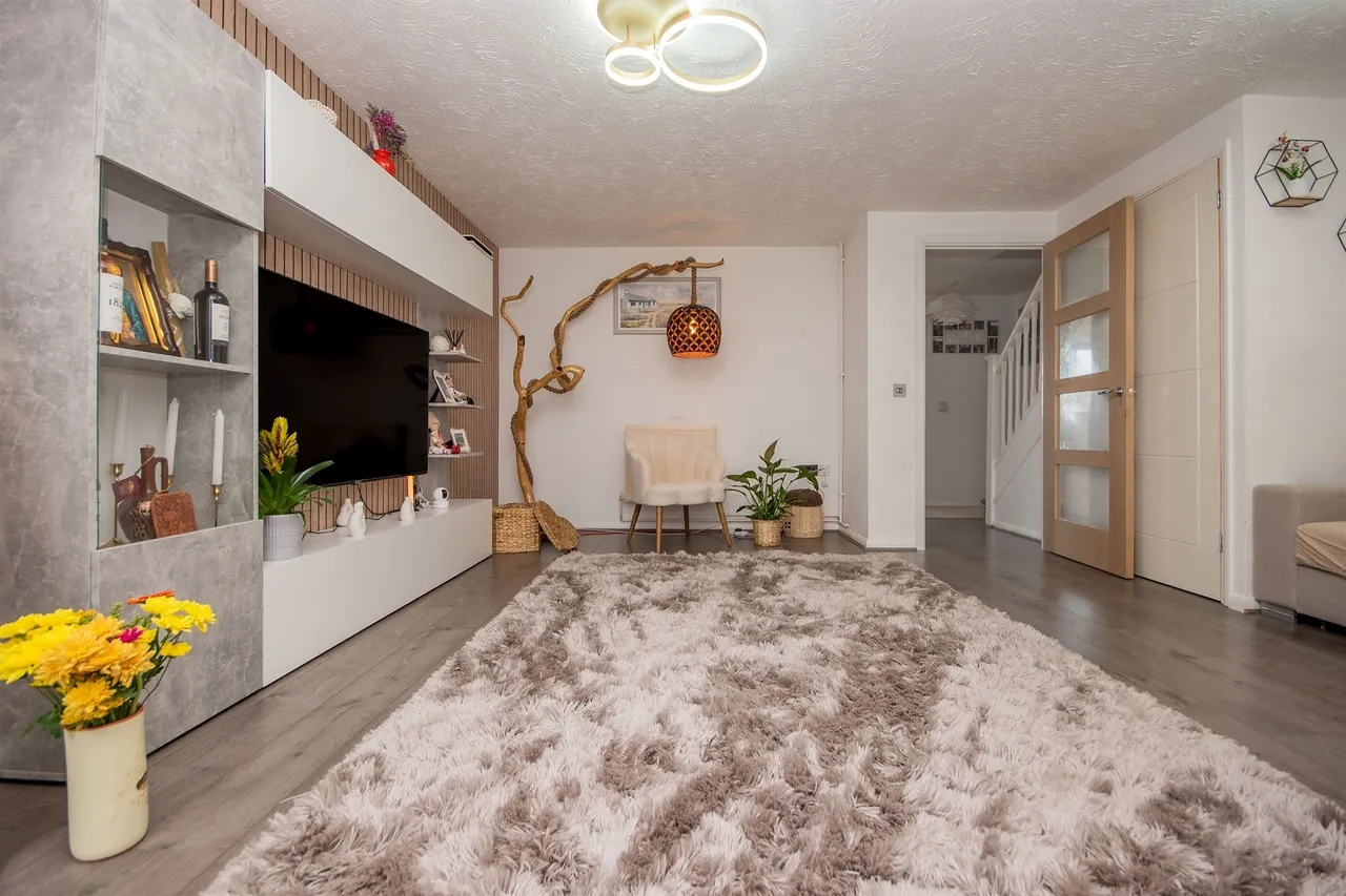 Ashbourne Drive, Kettering, NN14, photo 6