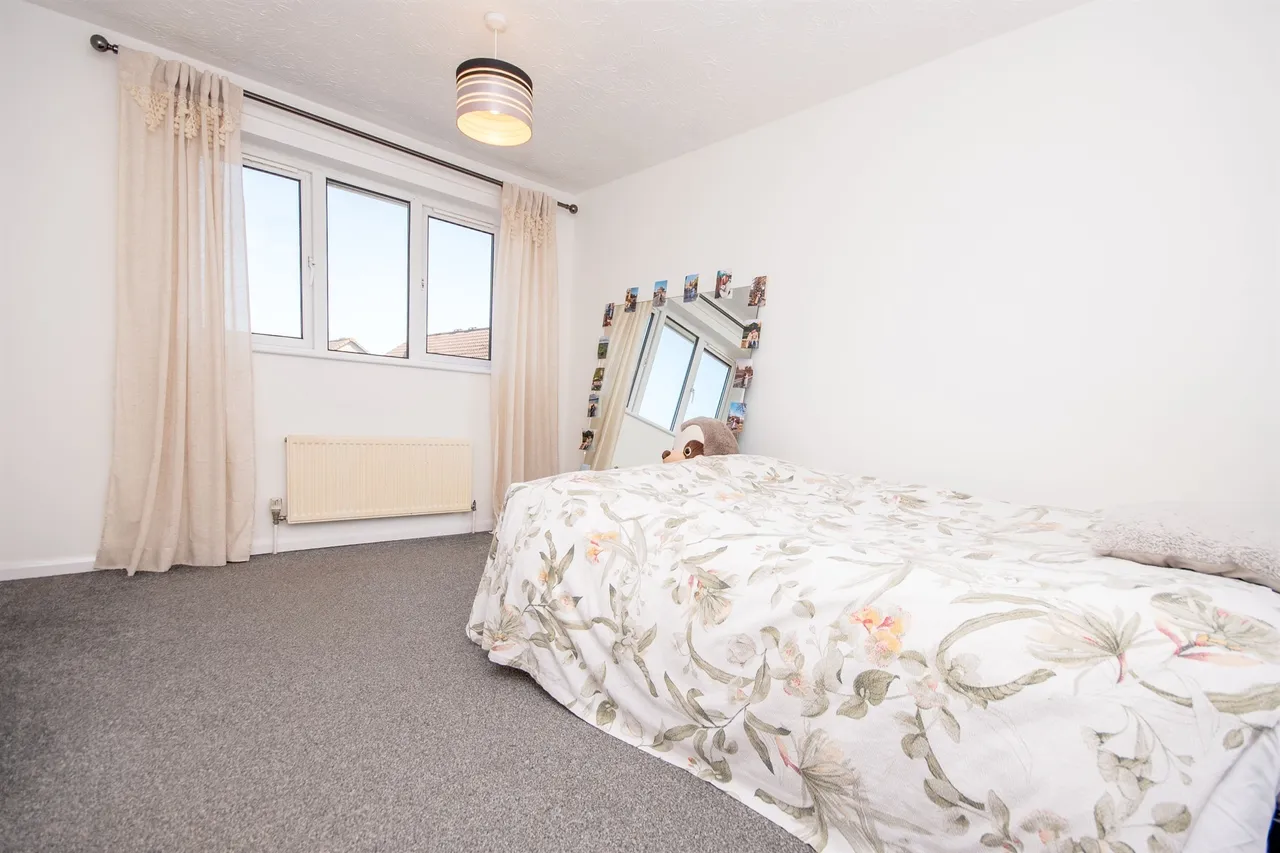 Ashbourne Drive, Kettering, NN14, photo 11