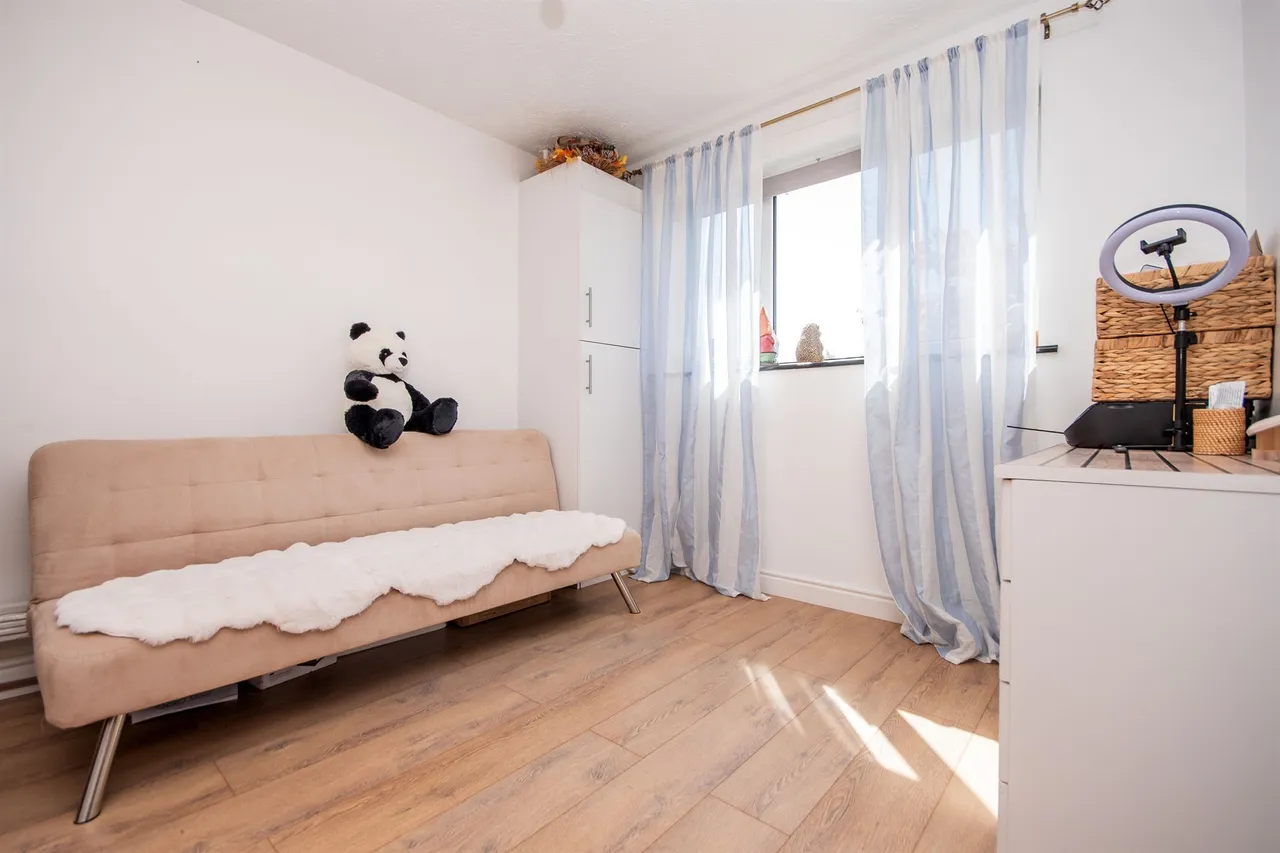 Ashbourne Drive, Kettering, NN14, photo 8