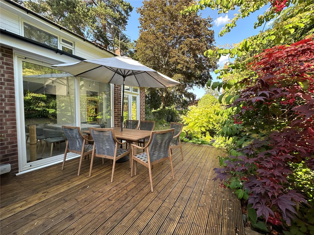 Pinewood Gardens, Bagshot, Surrey, GU19 5ES, photo 8