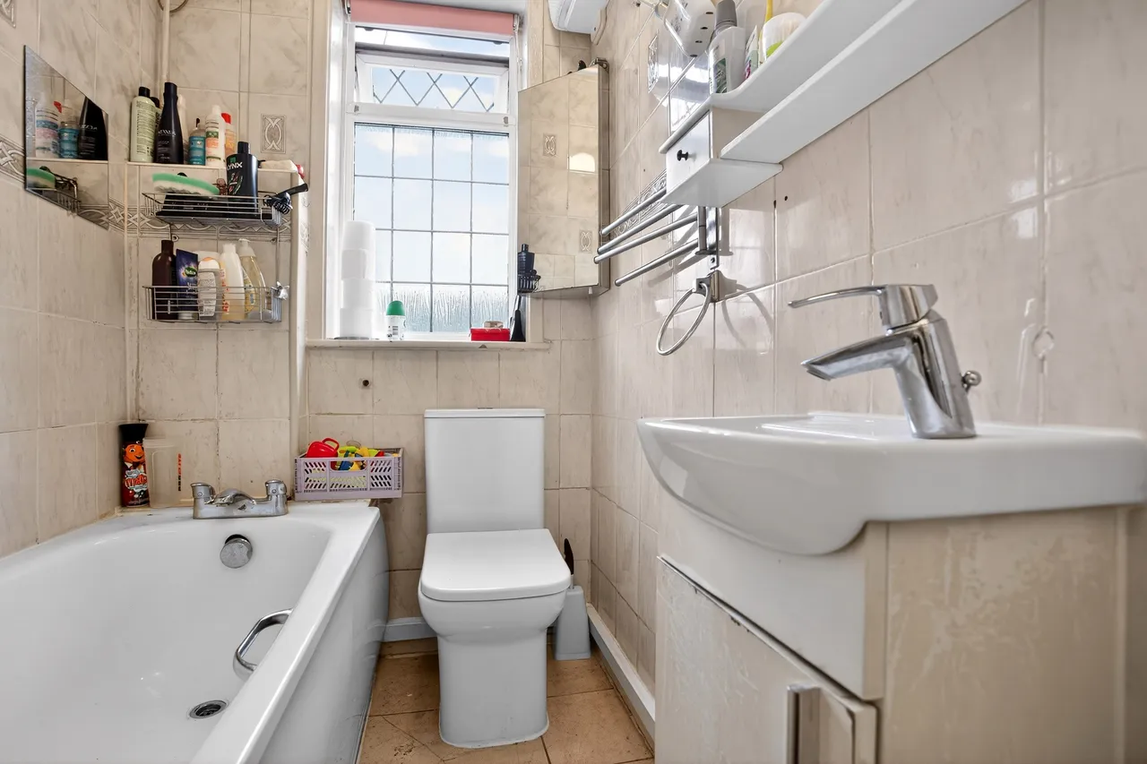 Downham Way, Bromley, BR1, photo 15