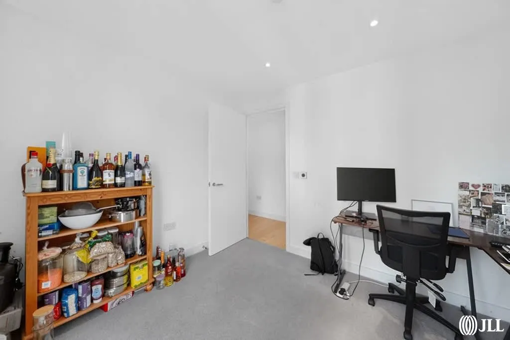 East Ferry Road, London, E14, photo 13