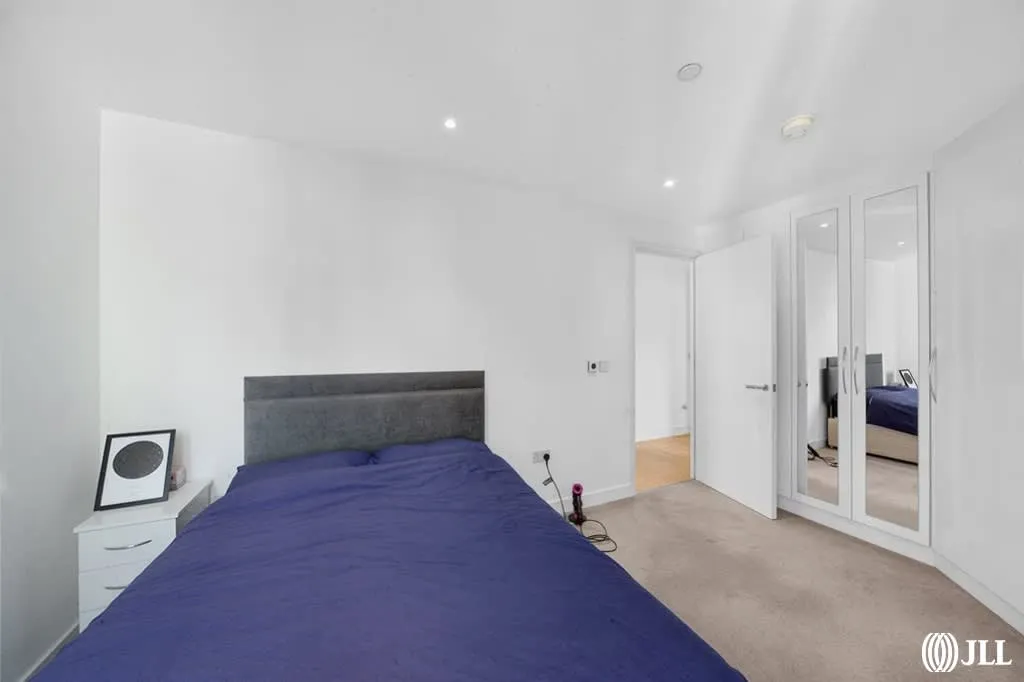 East Ferry Road, London, E14, photo 7