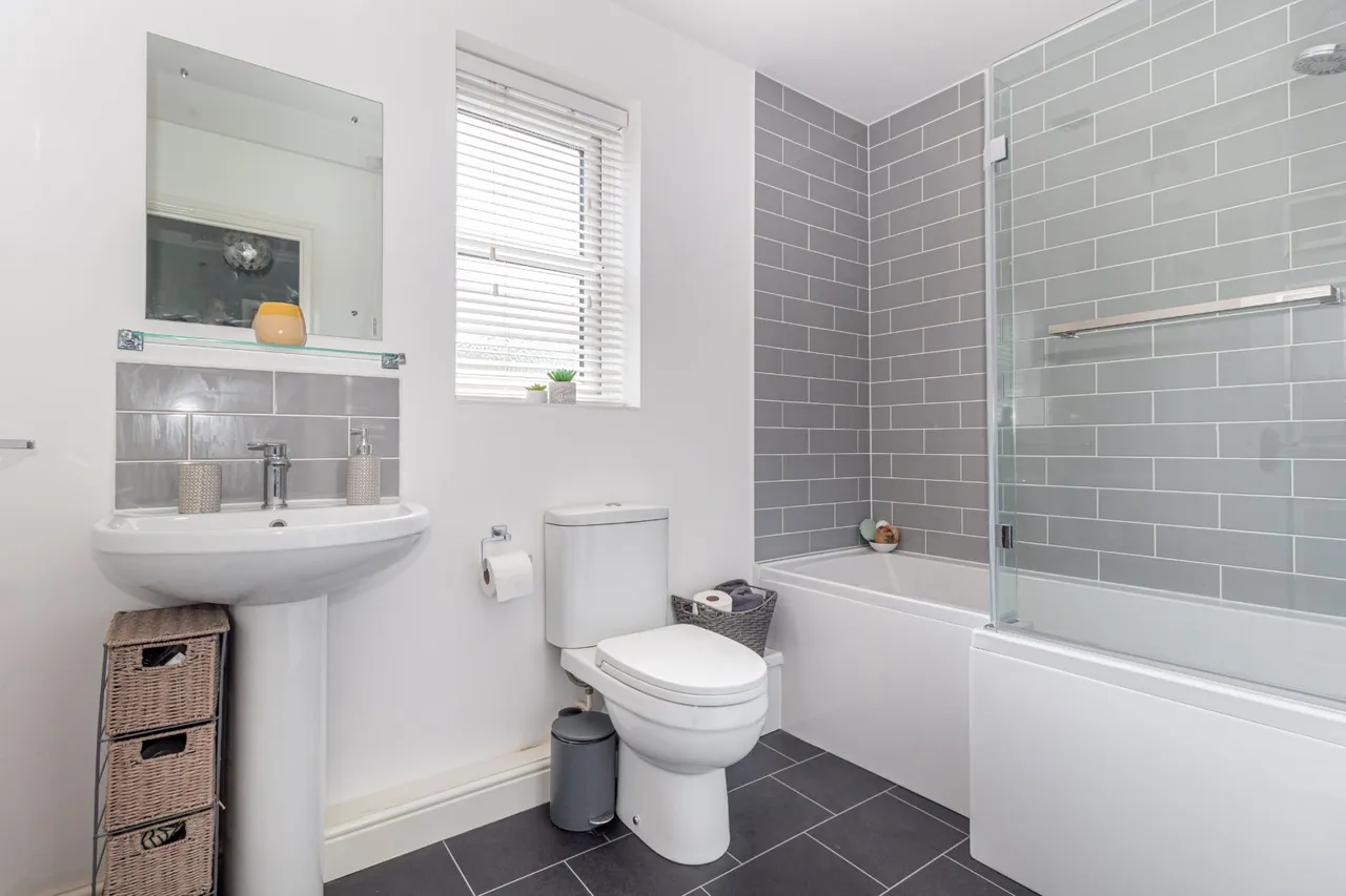 Greenford Close, Redditch, Worcestershire, B97 6TF, photo 14