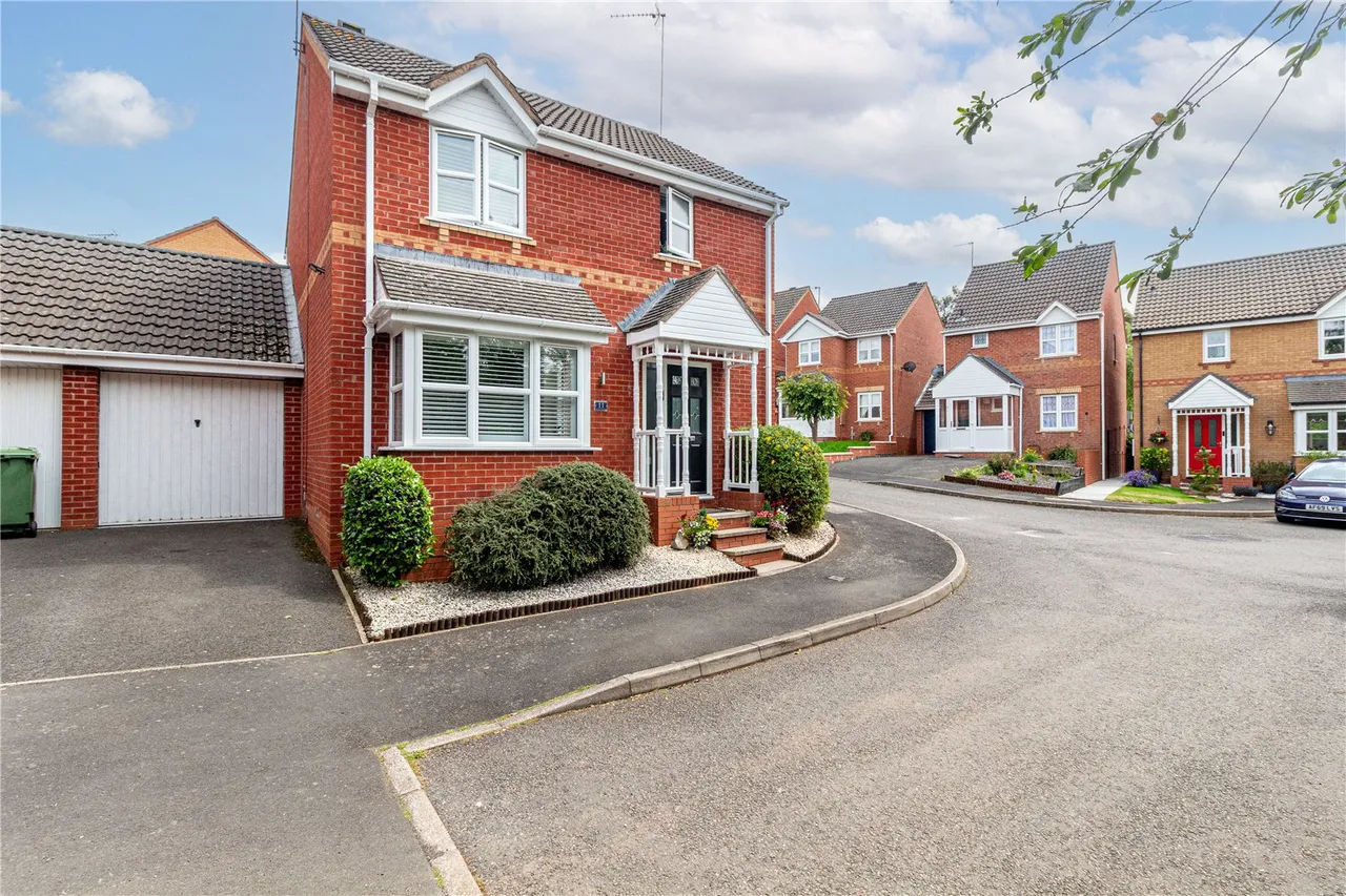 3 bed house for sale — Greenford Close, Redditch, Worcestershire, B97 6TF