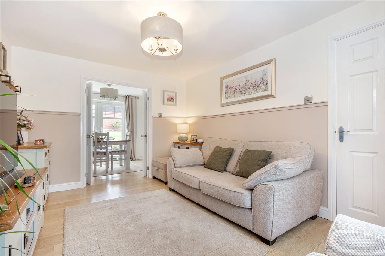 Greenford Close, Redditch, Worcestershire, B97 6TF, photo 2