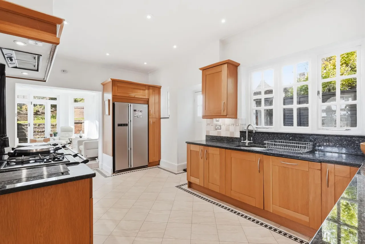 Park Ley Road, Woldingham, photo 28