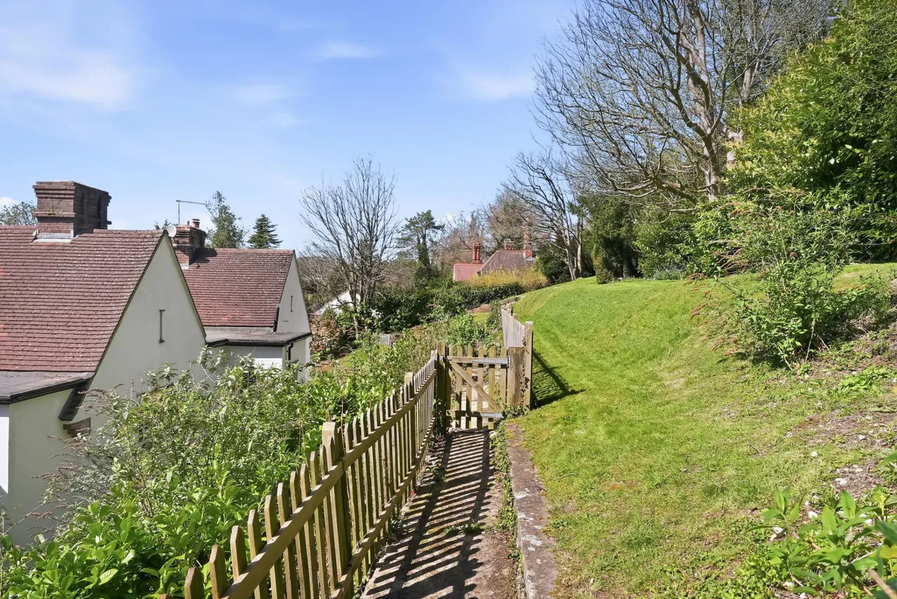 Park Ley Road, Woldingham, photo 12