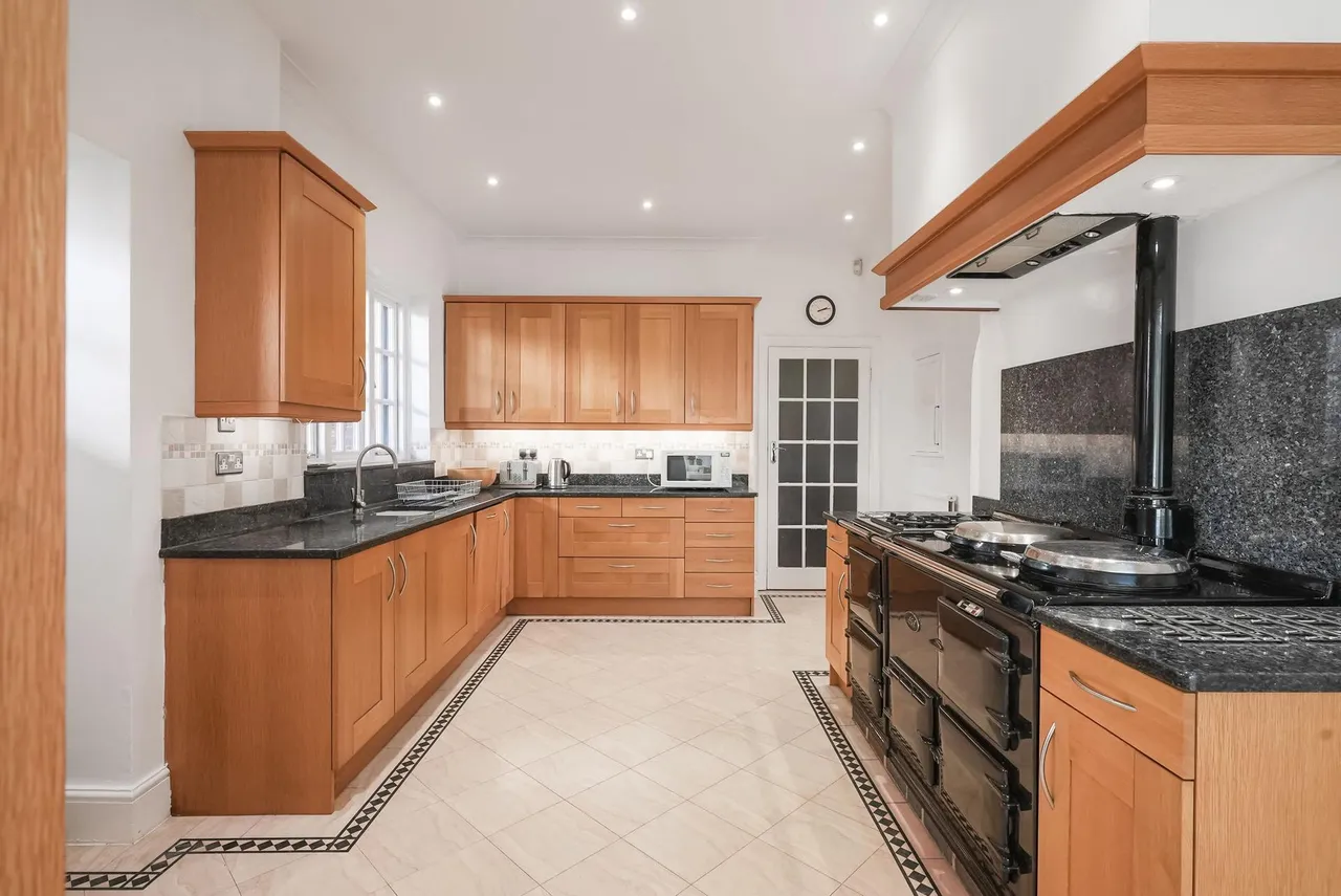 Park Ley Road, Woldingham, photo 27
