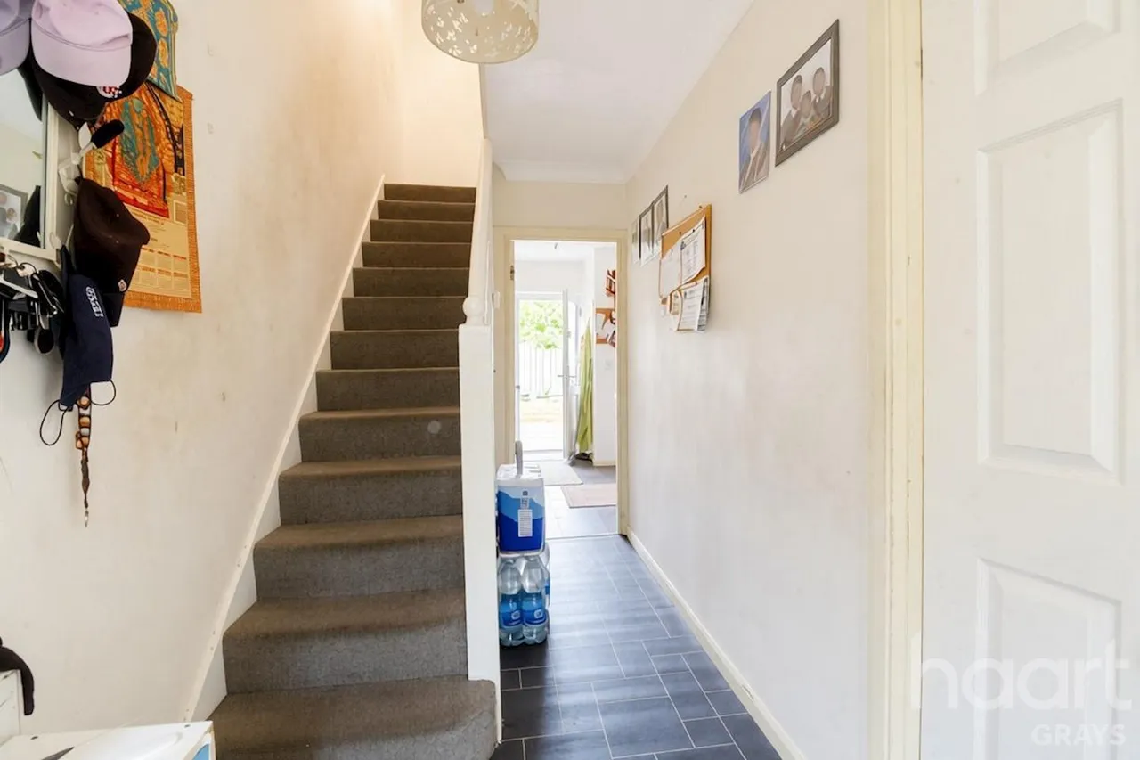 Chadwell Road, Grays, RM17, photo 11
