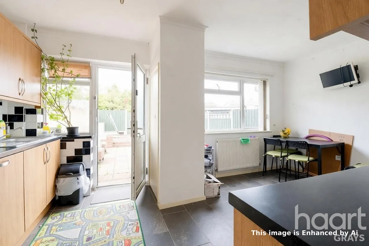 Chadwell Road, Grays, RM17, photo 12