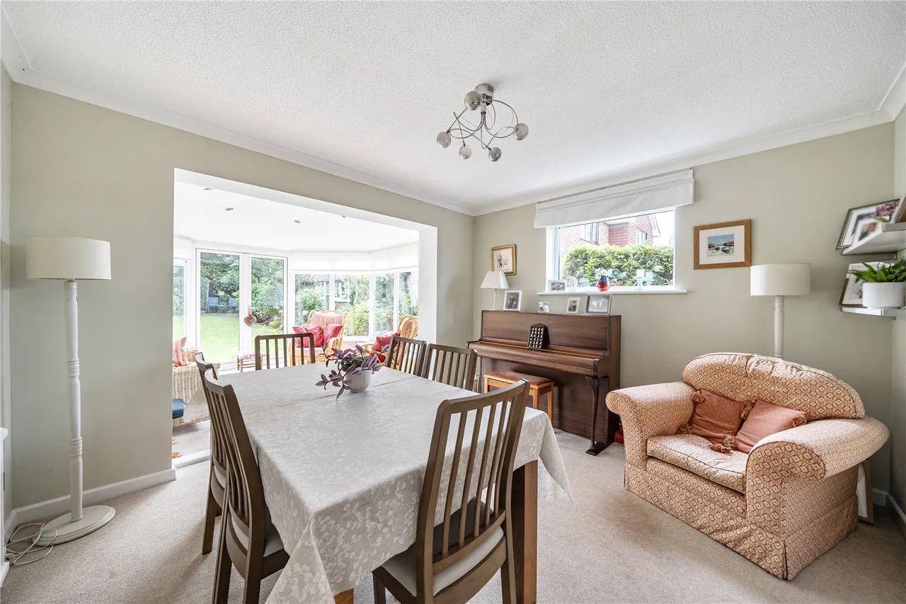 Franklin Avenue, Hartley Wintney, Hook, Hampshire, RG27 8RB, photo 7