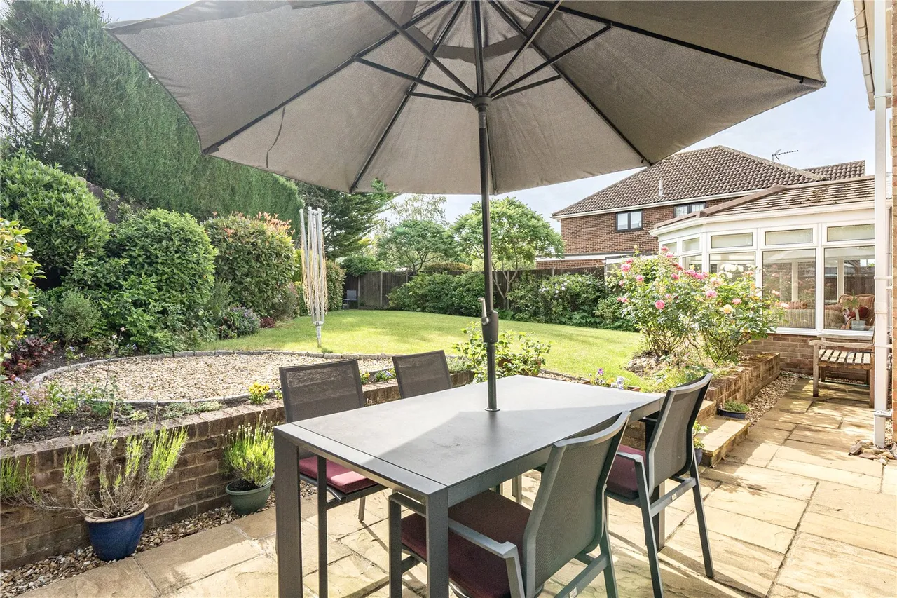 Franklin Avenue, Hartley Wintney, Hook, Hampshire, RG27 8RB, photo 16
