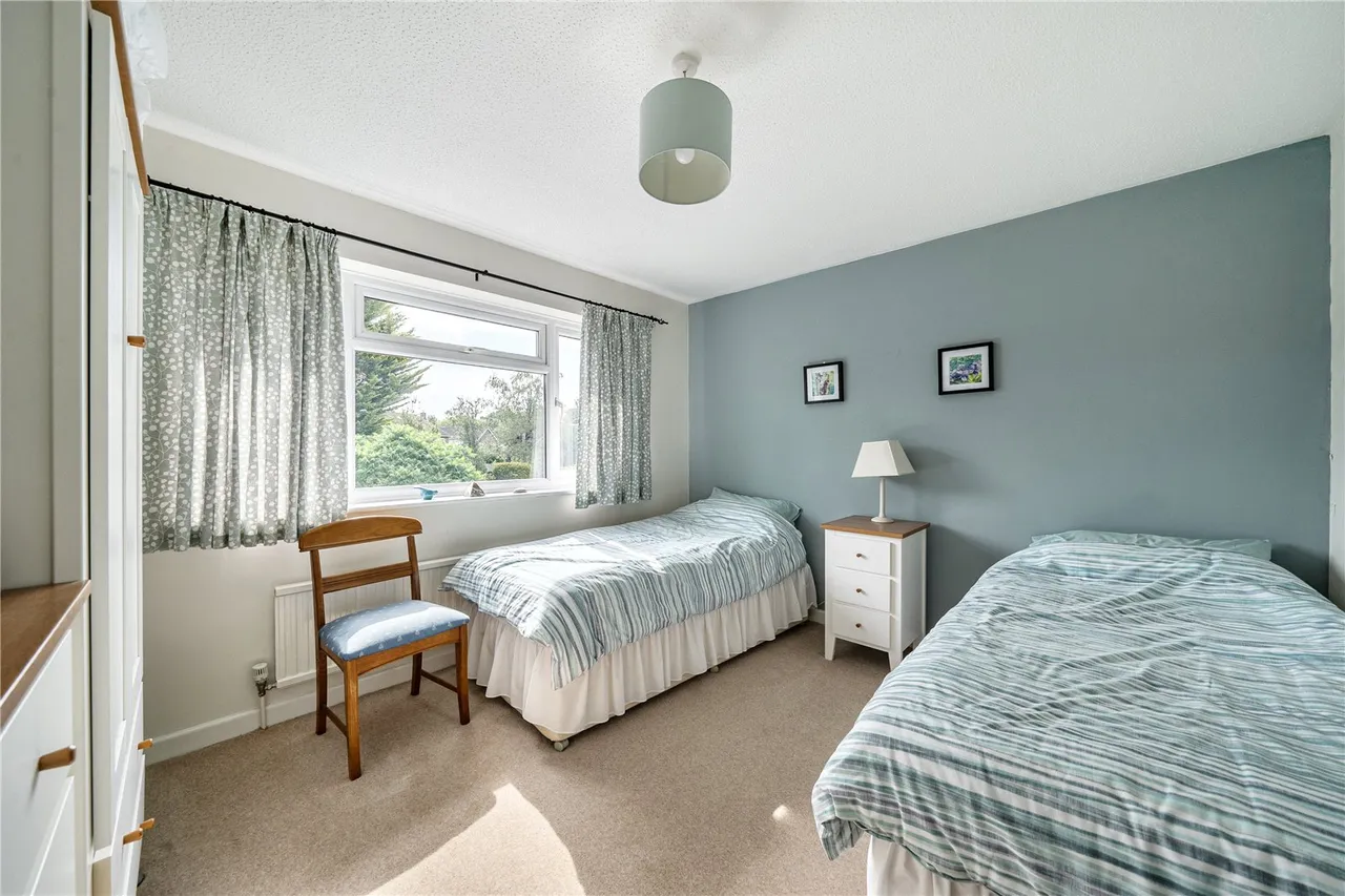 Franklin Avenue, Hartley Wintney, Hook, Hampshire, RG27 8RB, photo 15