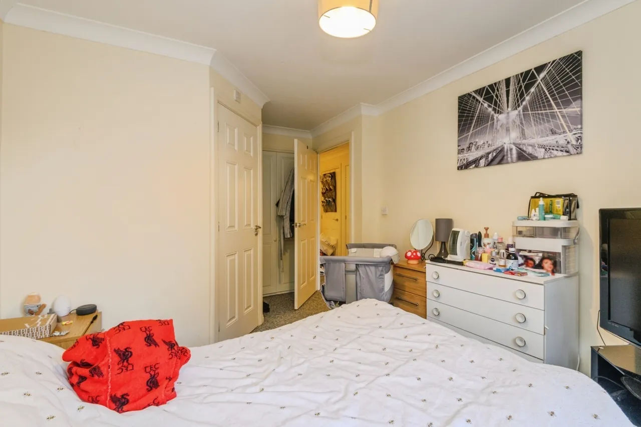 Blackthorn Drive, Huddersfield, West Yorkshire, HD3, photo 10