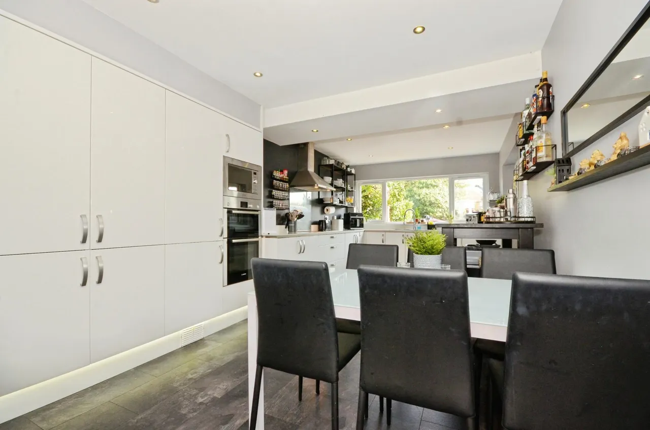 North Approach, Watford, WD25, photo 7