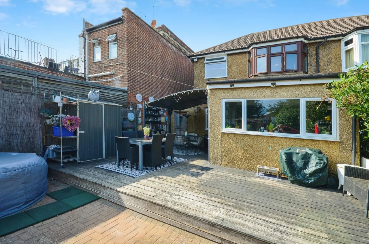 North Approach, Watford, WD25, photo 19