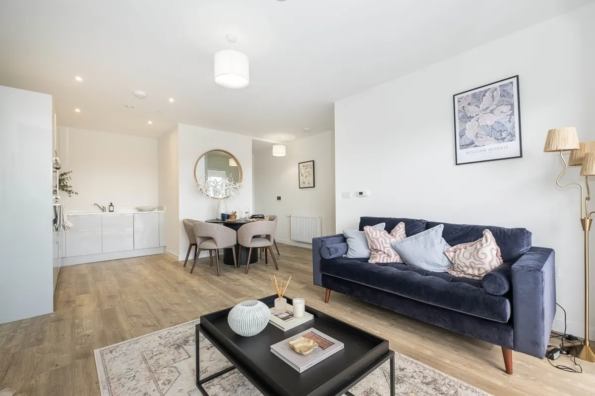 Elmsleigh Road Staines TW18, photo 2