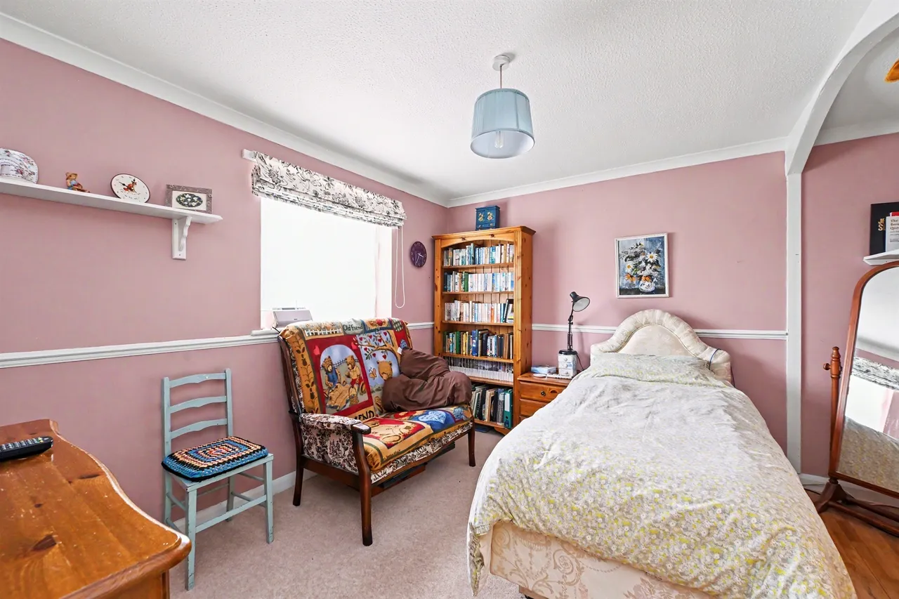 Morton Close, Pitstone, LU7, photo 11