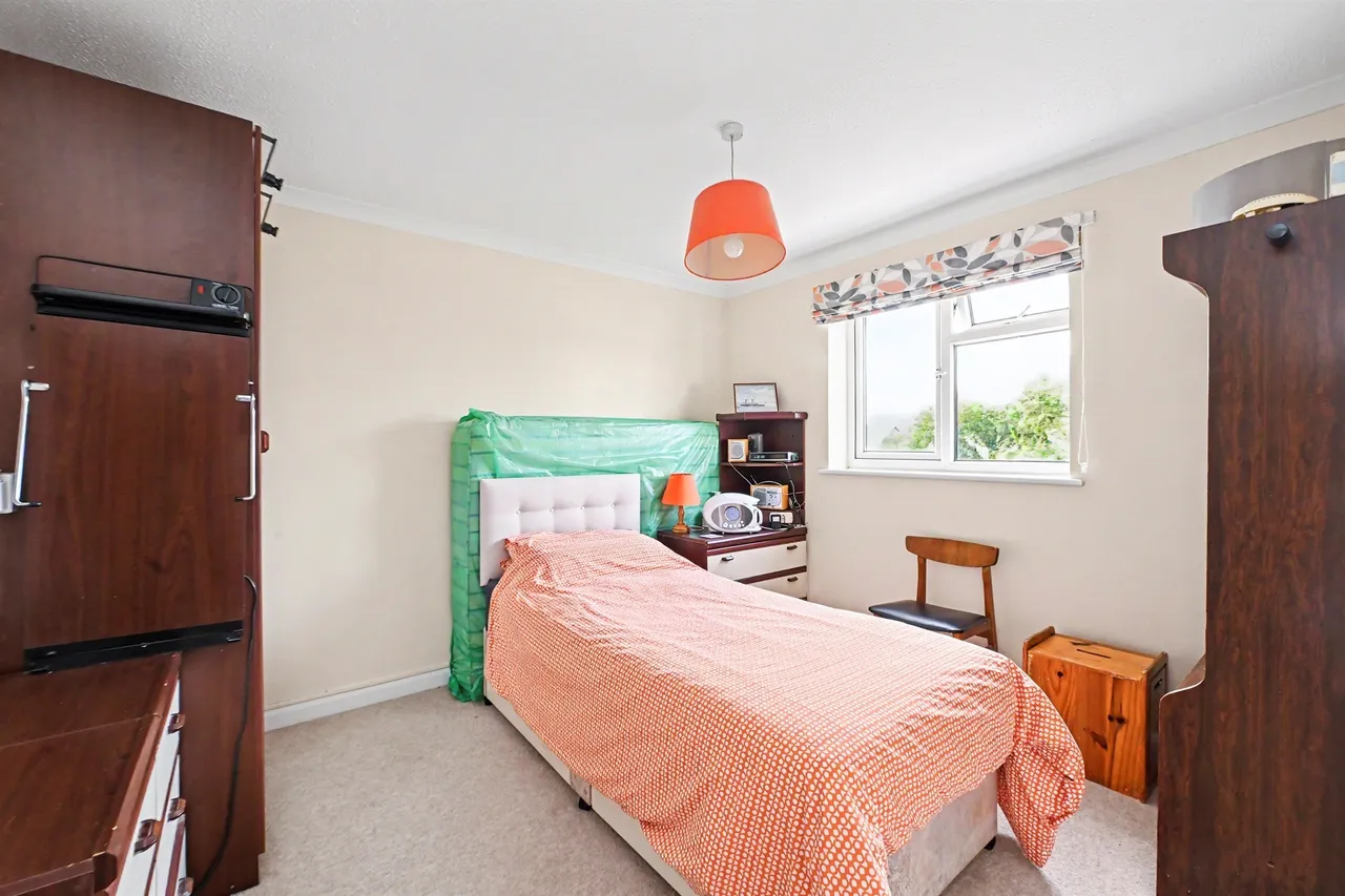 Morton Close, Pitstone, LU7, photo 13