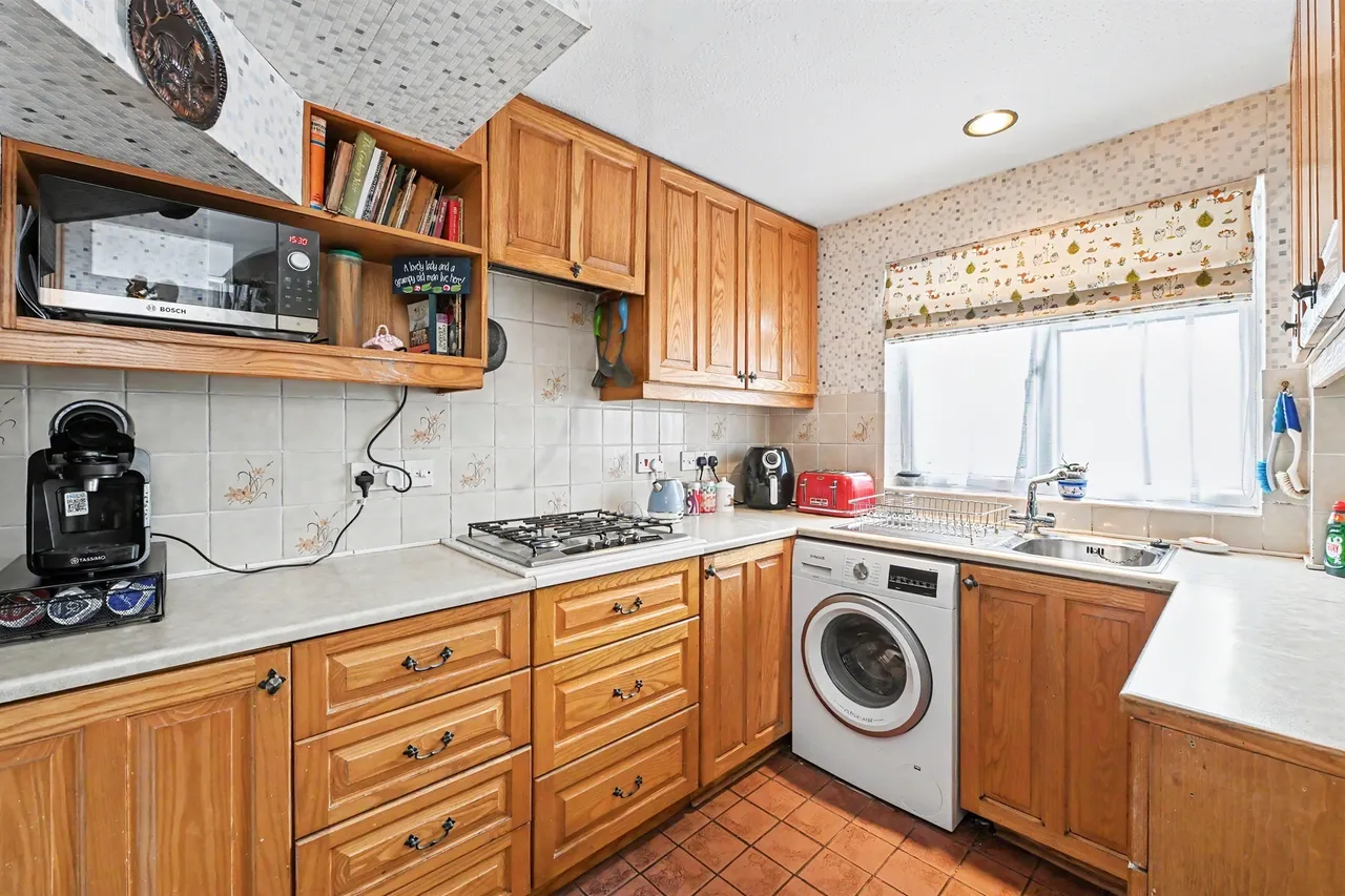 Morton Close, Pitstone, LU7, photo 6