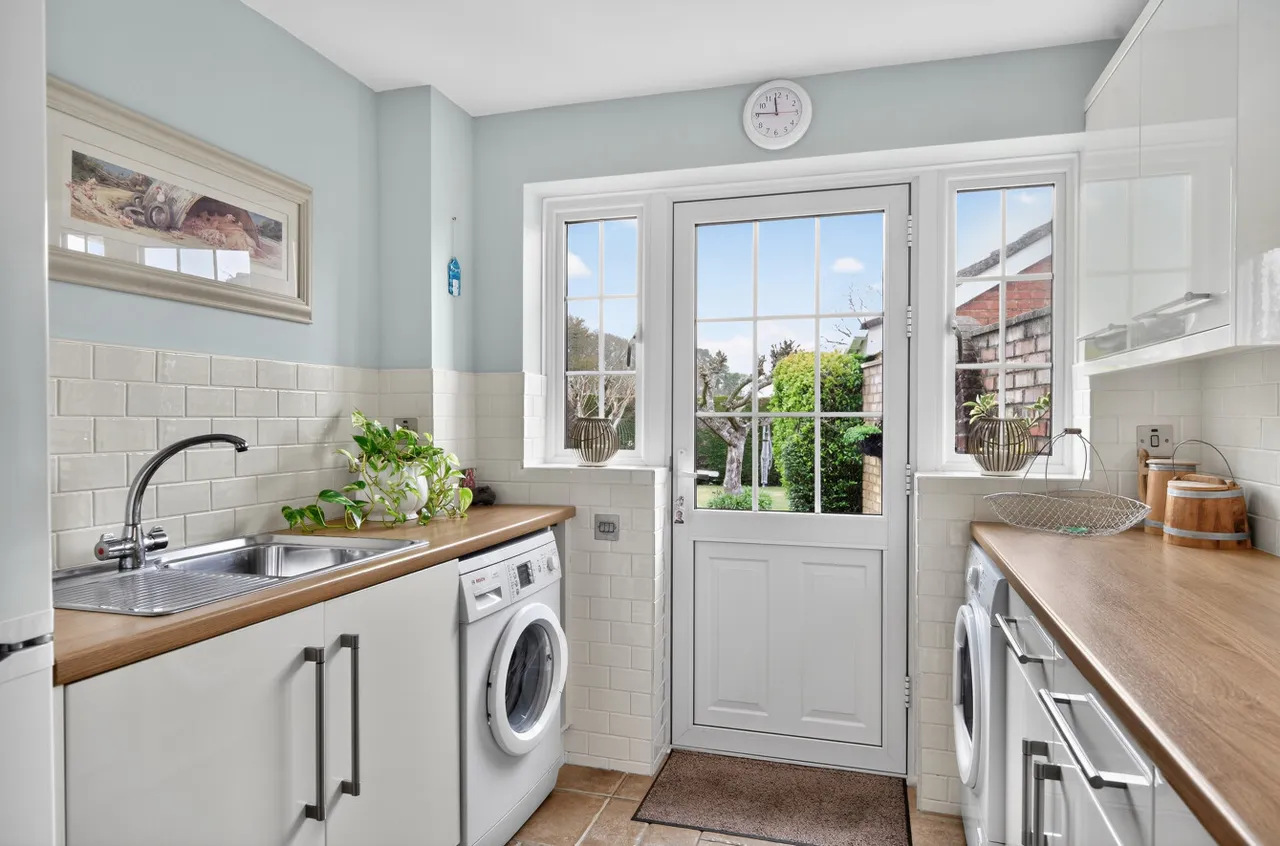 Lyndhurst Road, Landford, SP5, photo 9