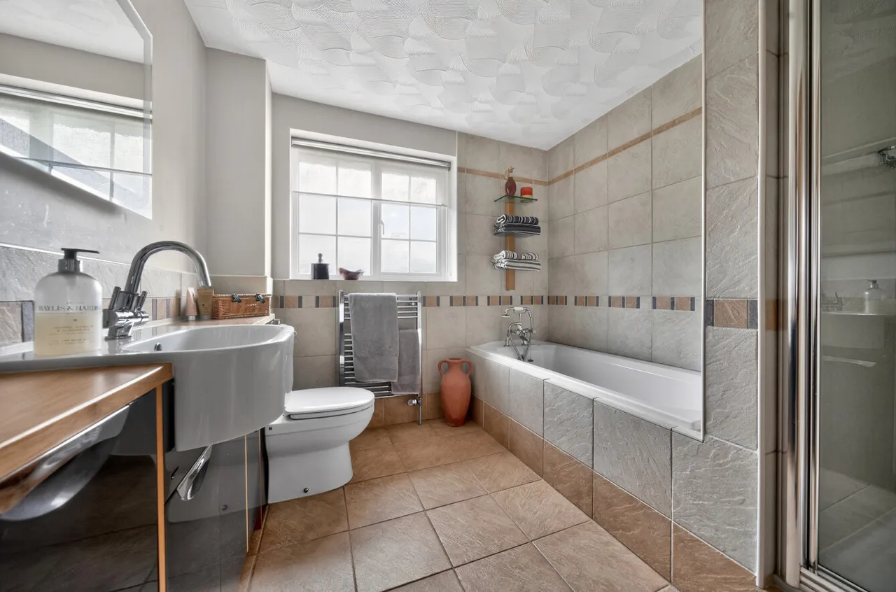 Lyndhurst Road, Landford, SP5, photo 10