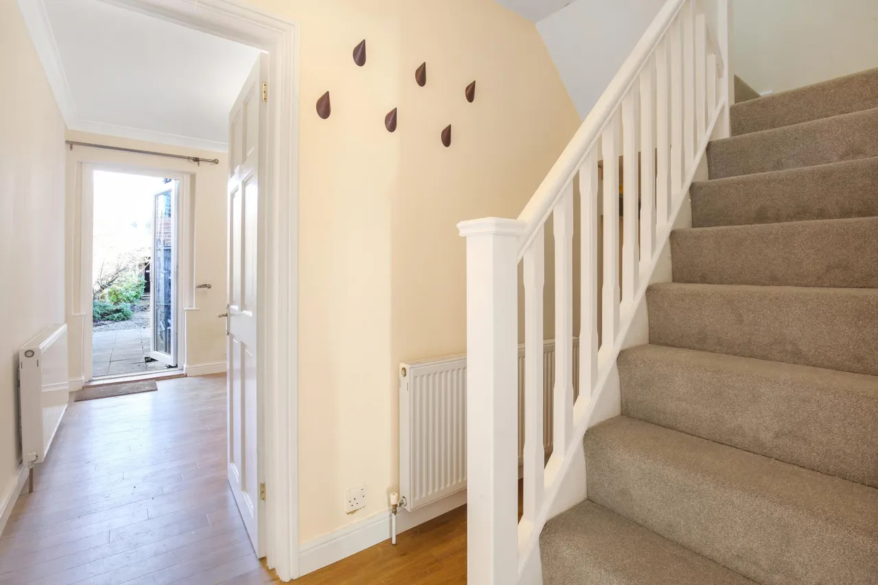 Margaret Road, Town Centre, Guildford, GU1, photo 10