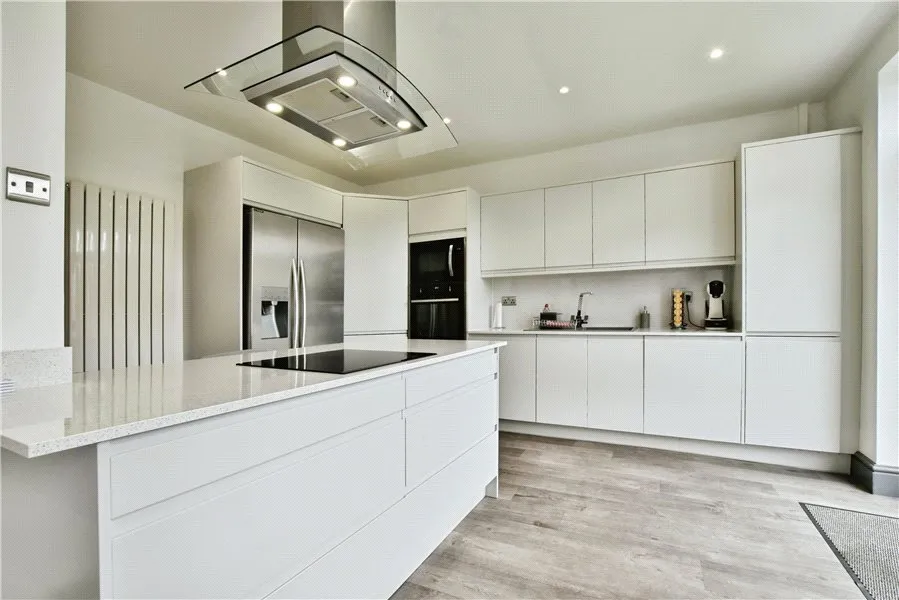 Hawthorn Road, Gatley, Cheadle, Greater Manchester, SK8, photo 6