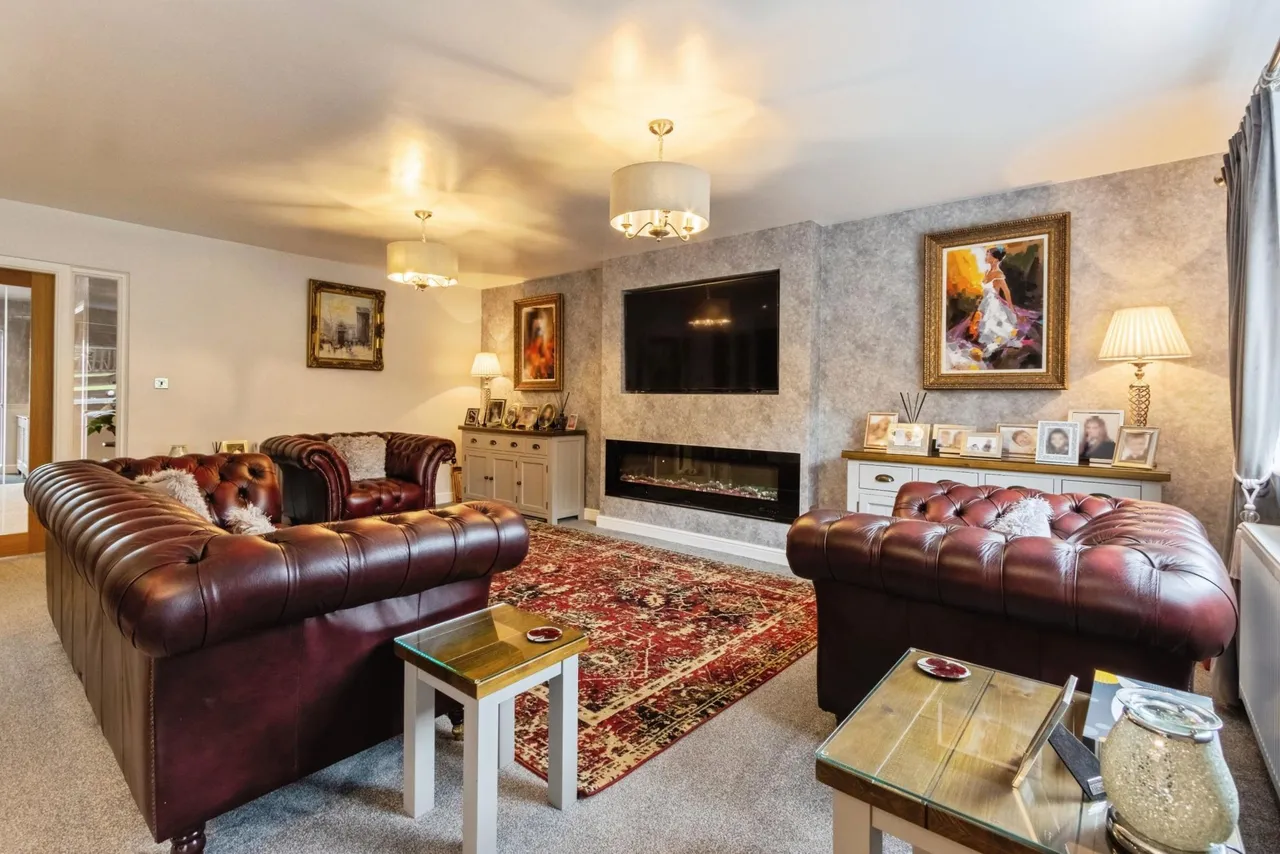 Cutsyke Avenue, Castleford, WF10, photo 7