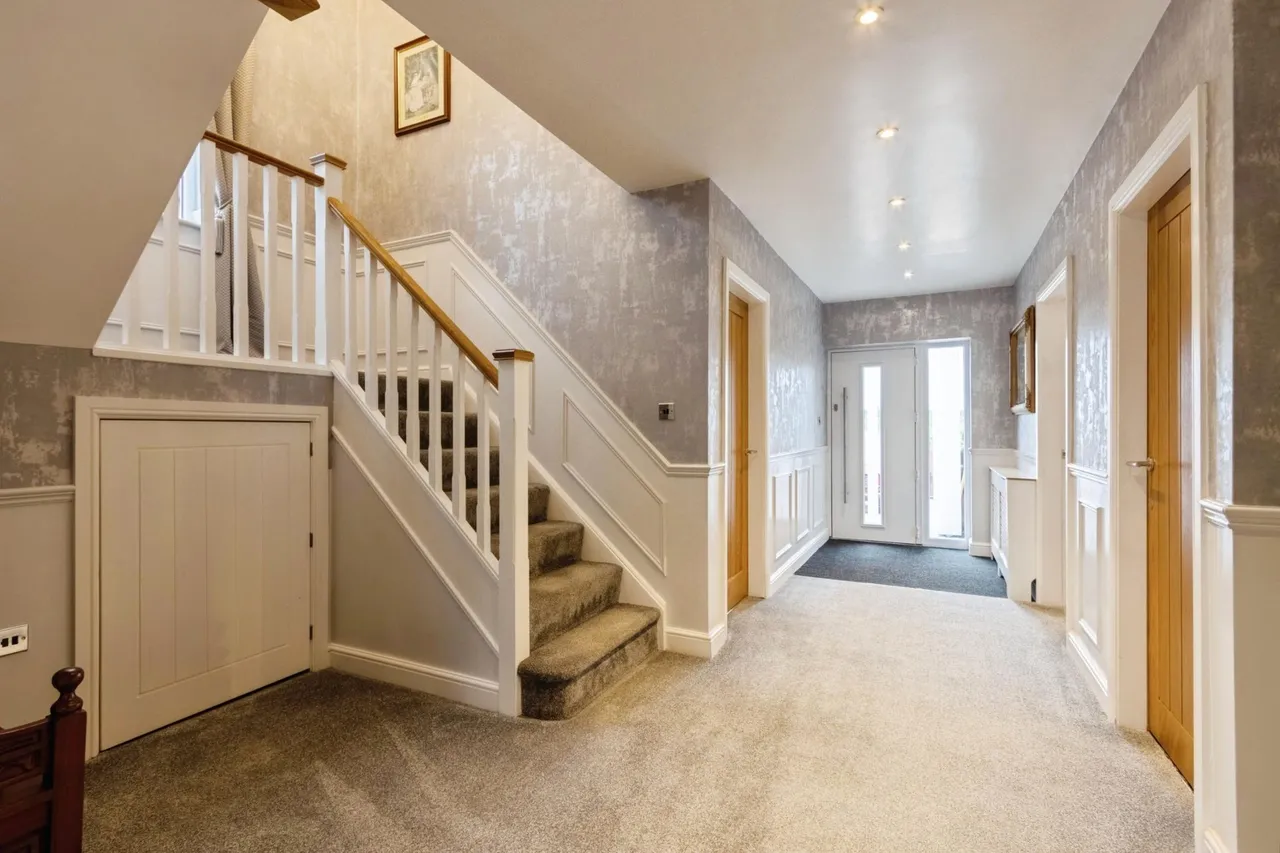Cutsyke Avenue, Castleford, WF10, photo 2