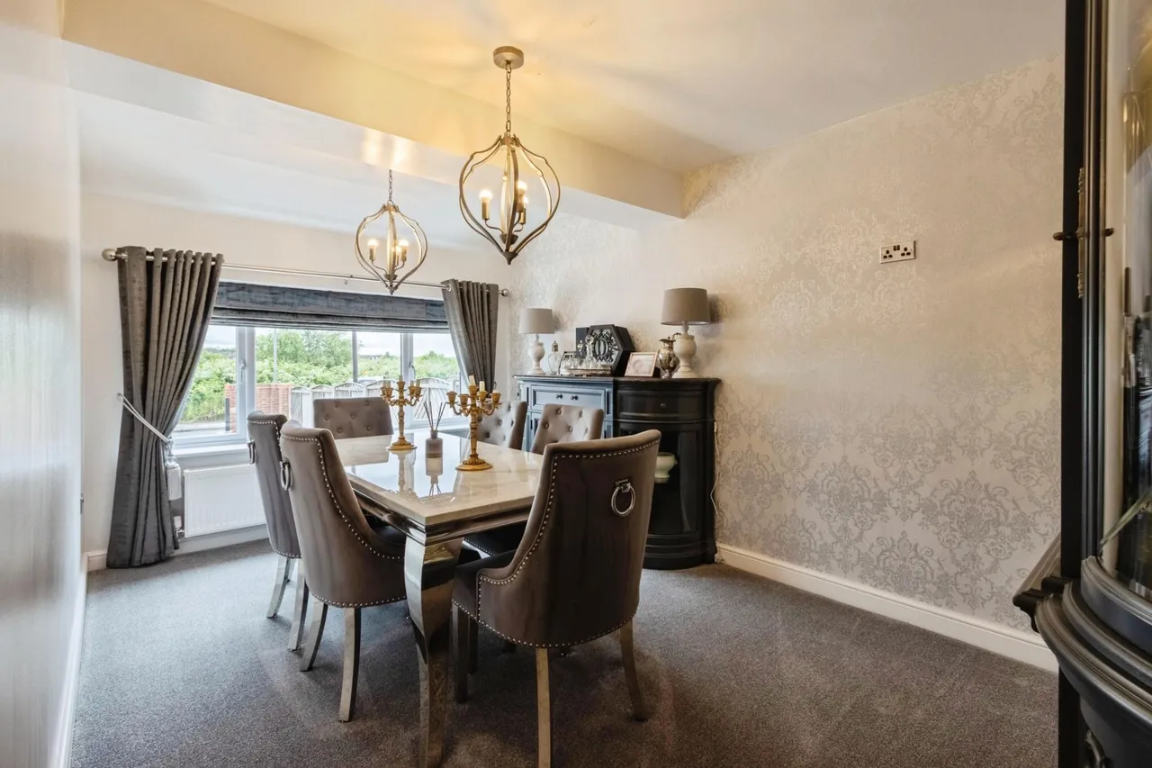 Cutsyke Avenue, Castleford, WF10, photo 13