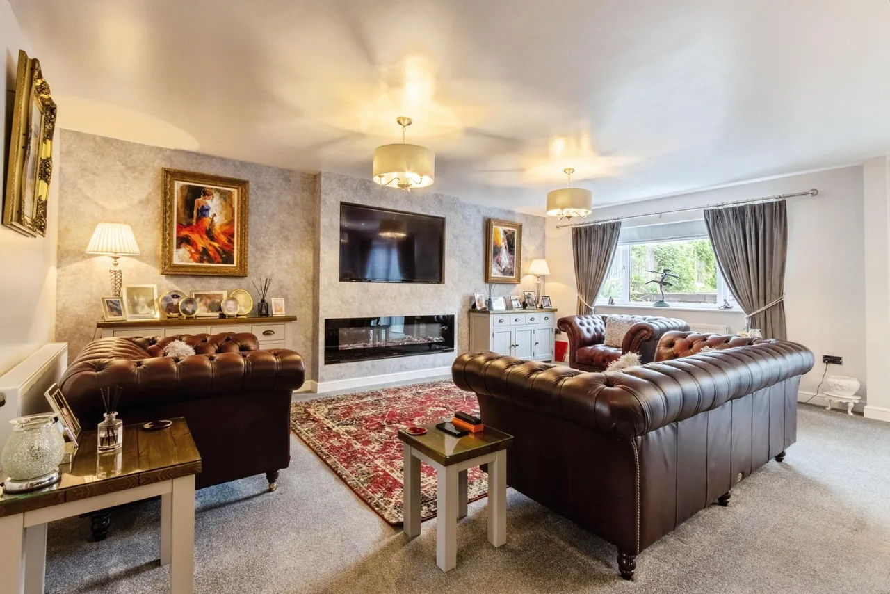 Cutsyke Avenue, Castleford, WF10, photo 6