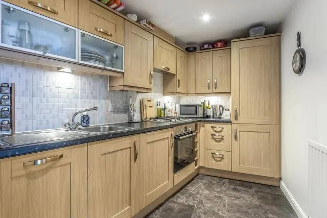 Coxhill Way, Aylesbury, HP21, photo 5