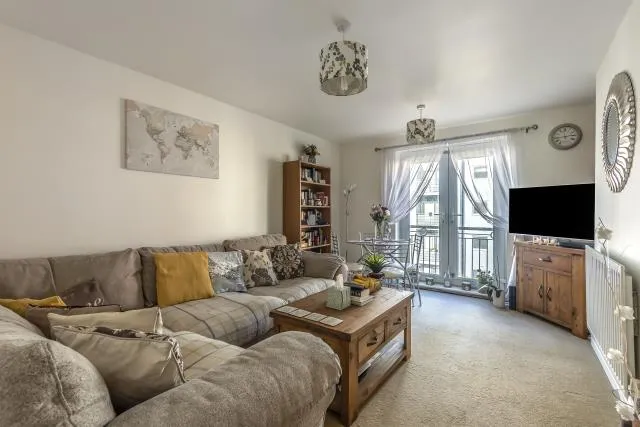 Coxhill Way, Aylesbury, HP21, photo 4
