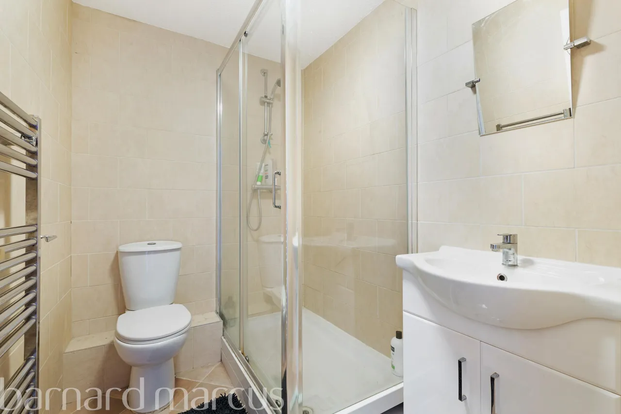 Hawthorne Place, Epsom, KT17, photo 7