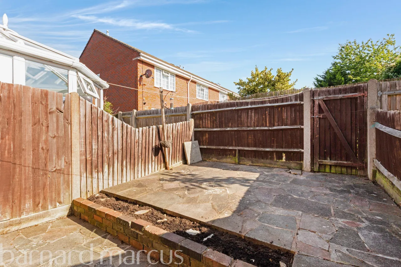 Hawthorne Place, Epsom, KT17, photo 8