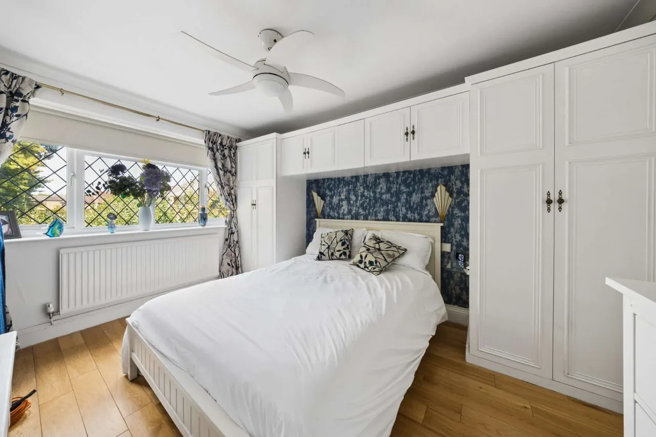 Dunlin Rise, Guildford, GU4, photo 17