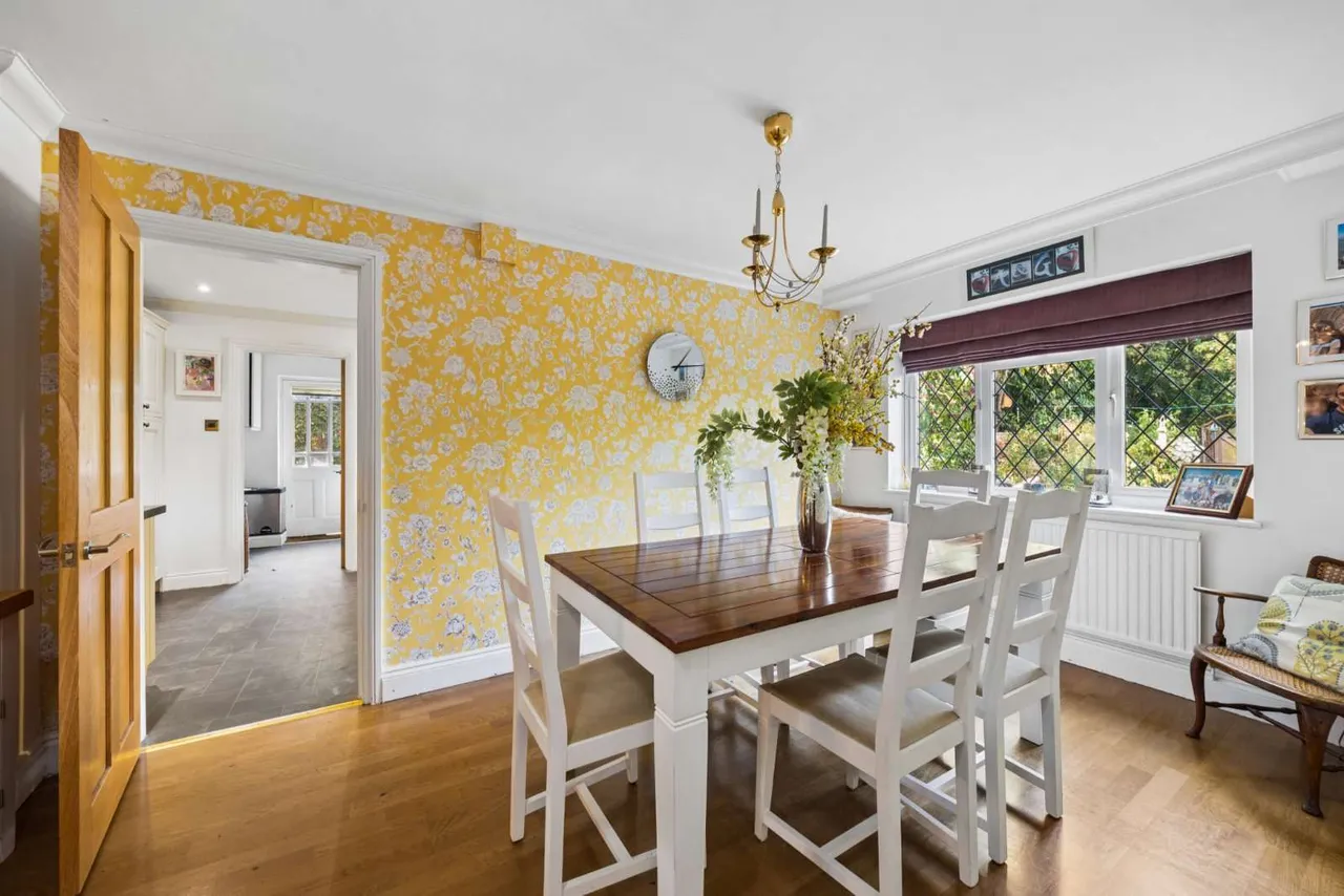 Dunlin Rise, Guildford, GU4, photo 6
