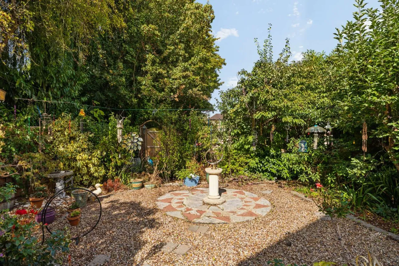 Dunlin Rise, Guildford, GU4, photo 22