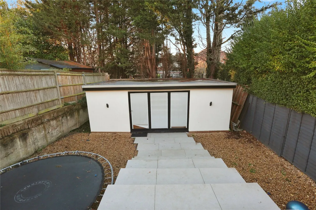 Hillside Avenue, Southampton, SO18, photo 14