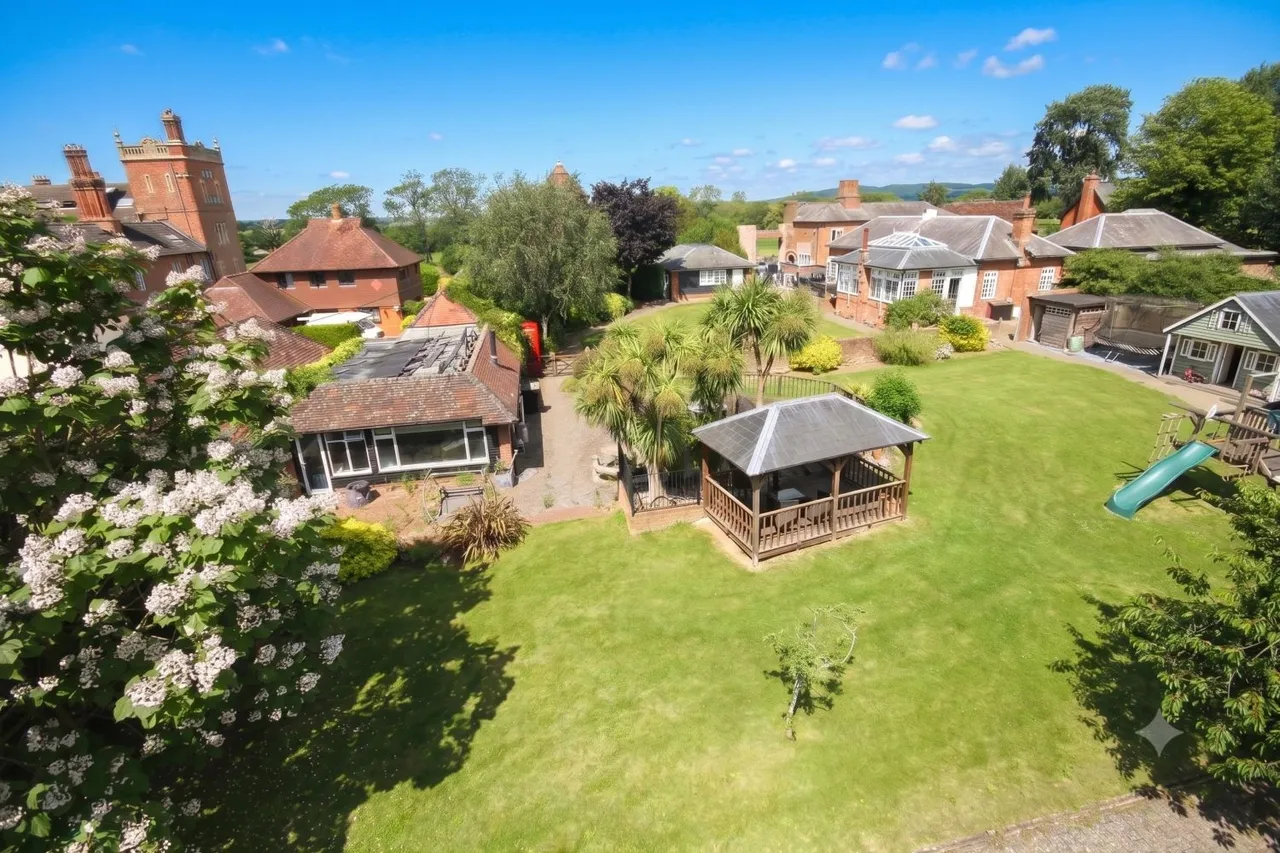 5 bed house for sale, Rusper Road, Capel, RH5