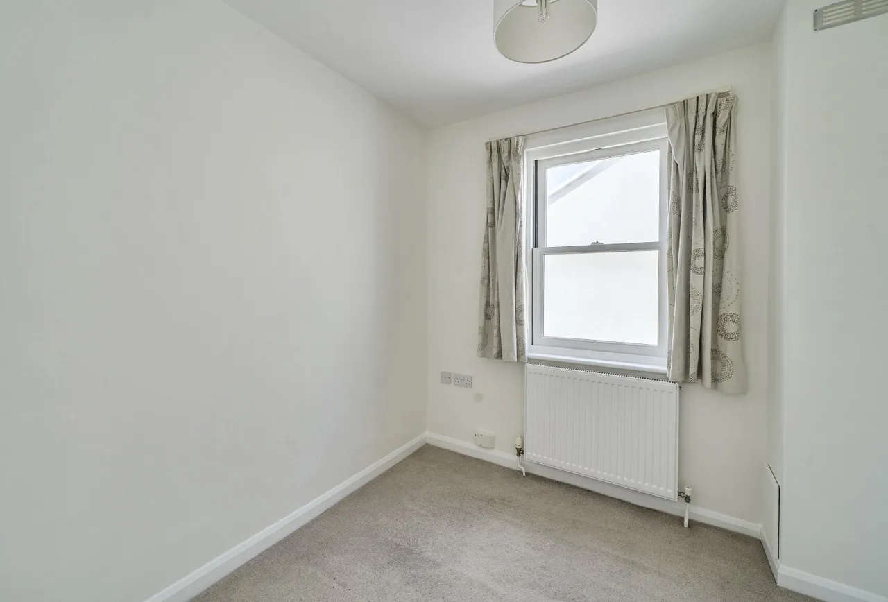 St. Georges Street, Cheltenham, GL50 4AF, photo 9
