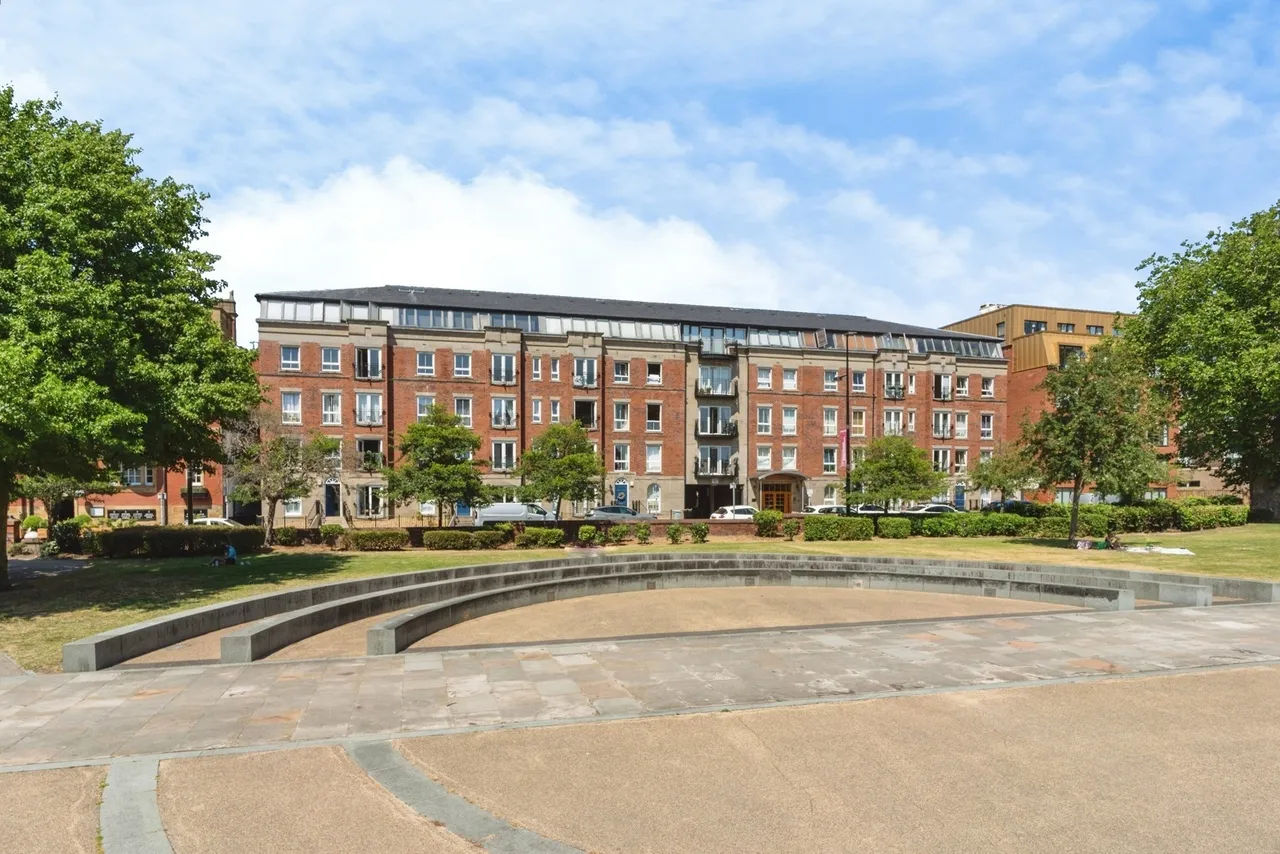 1 bed flat for sale, Palmyra Square North, Warrington, WA1