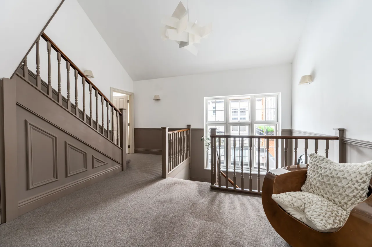 82 Christchurch Avenue, London, photo 9